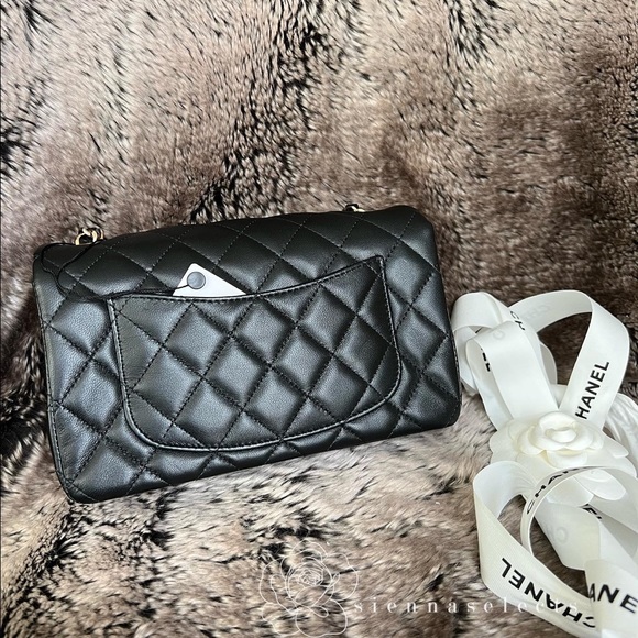 Authentic Chanel Mini Rectangle Classic Flap in black lambskin with lghw - Picture 3 of 8